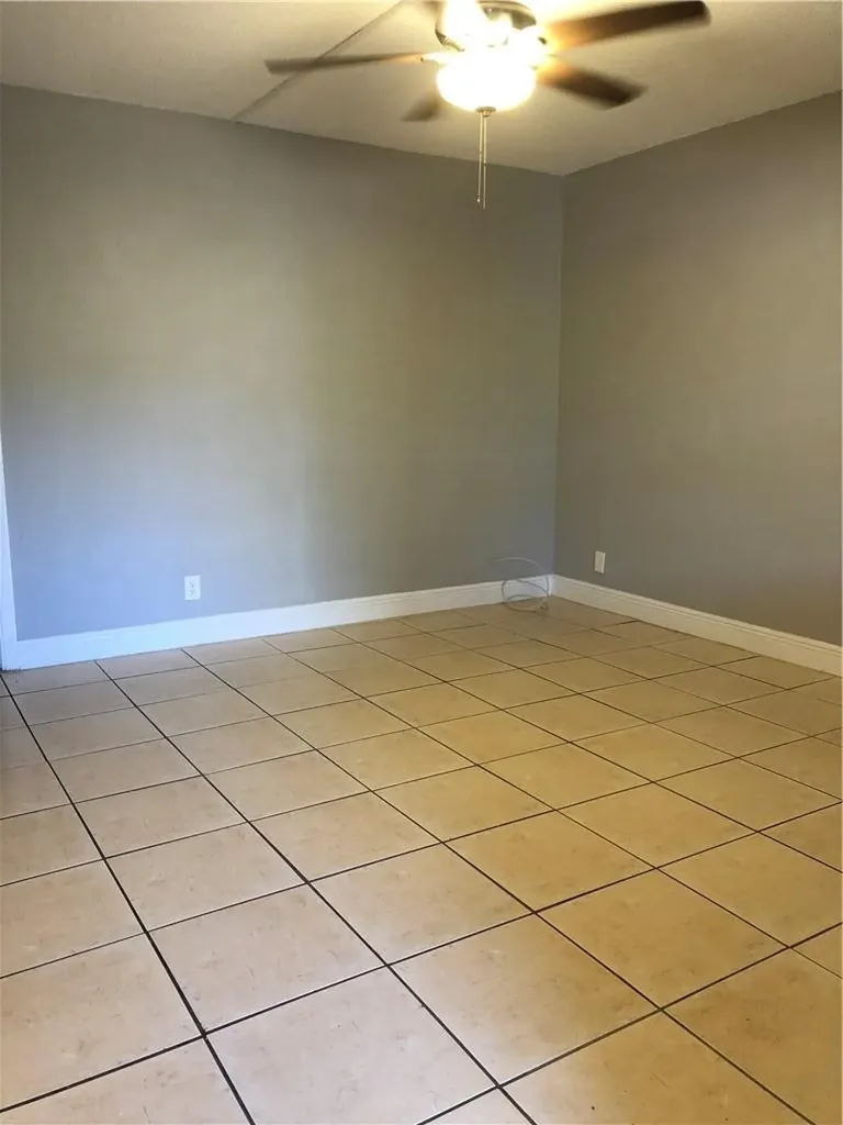 2016 NE 17th Court Fort Lauderdale FL 33305