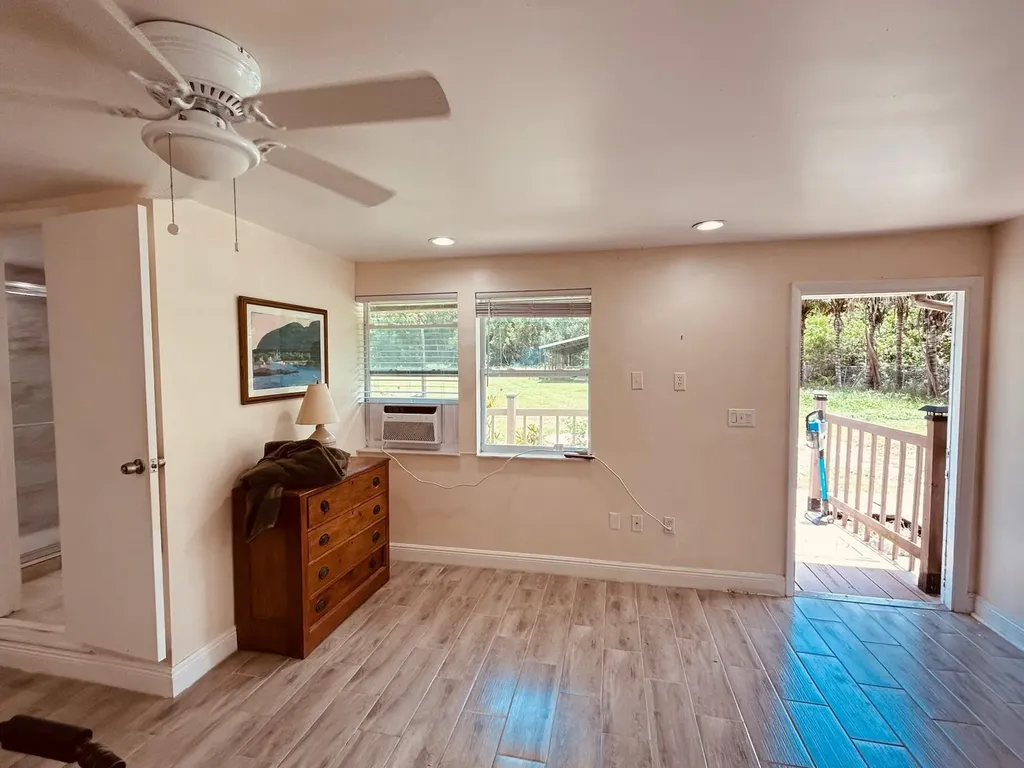 10754 Tamis Trail Lake Worth FL 33449