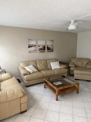 3037 Cornwall B Boca Raton FL 33434