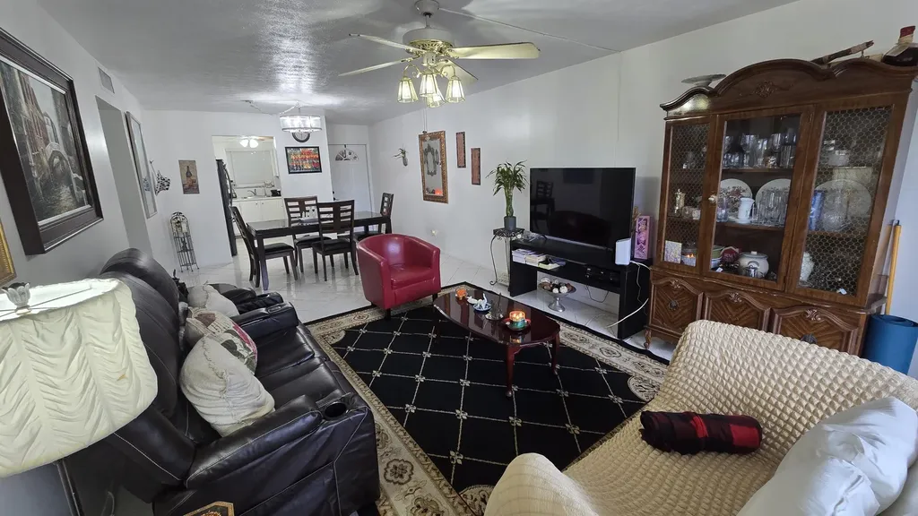 1200 Tallwood Avenue Hollywood FL 33021