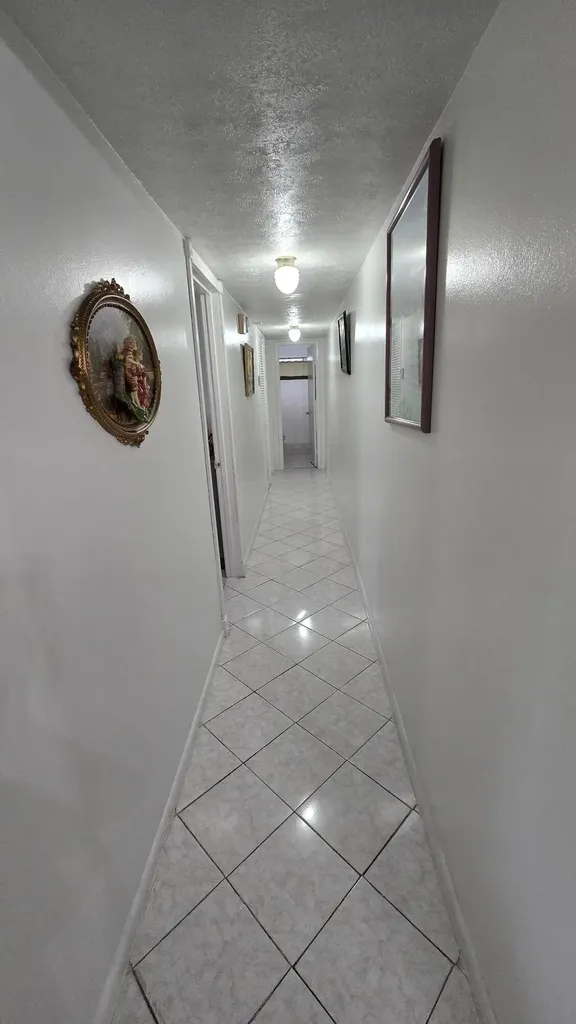 1200 Tallwood Avenue Hollywood FL 33021