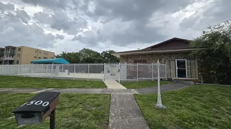 1200 Tallwood Avenue Hollywood FL 33021
