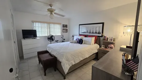 1200 Tallwood Avenue Hollywood FL 33021