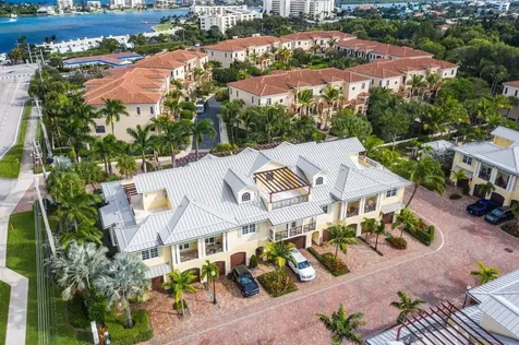 3770 County Line Road Tequesta FL 33469