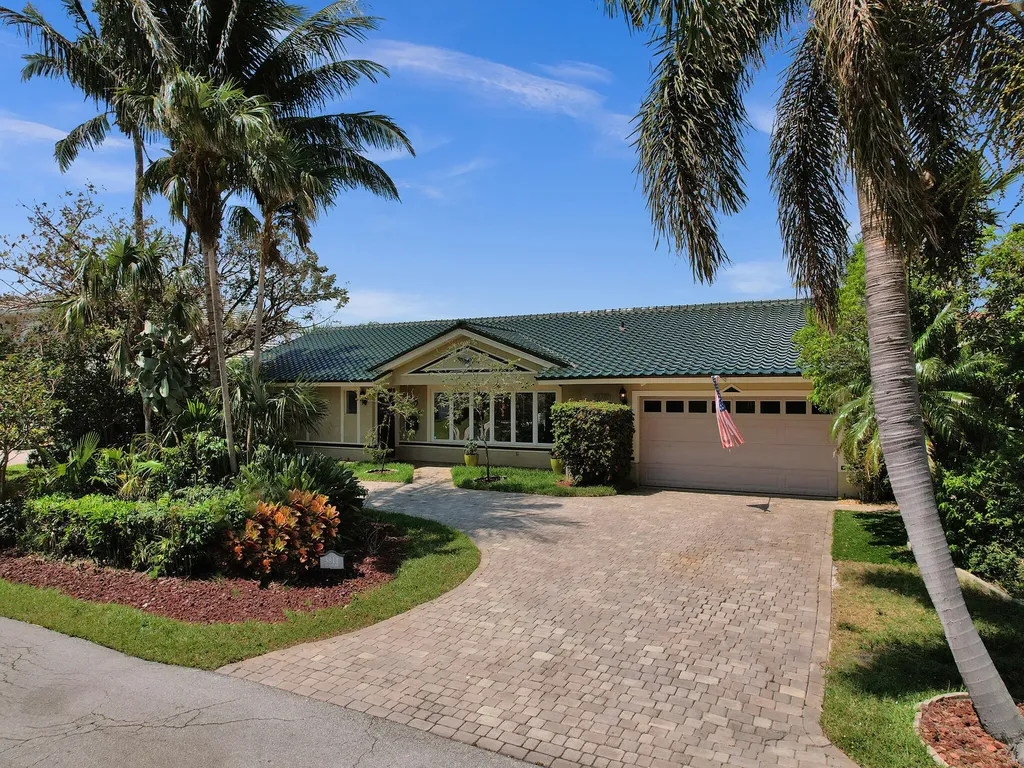3811 NE 26th Avenue Lighthouse Point FL 33064
