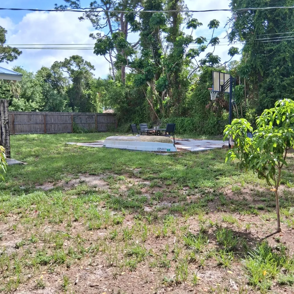 3303 S Avenue S Fort Pierce FL 34947