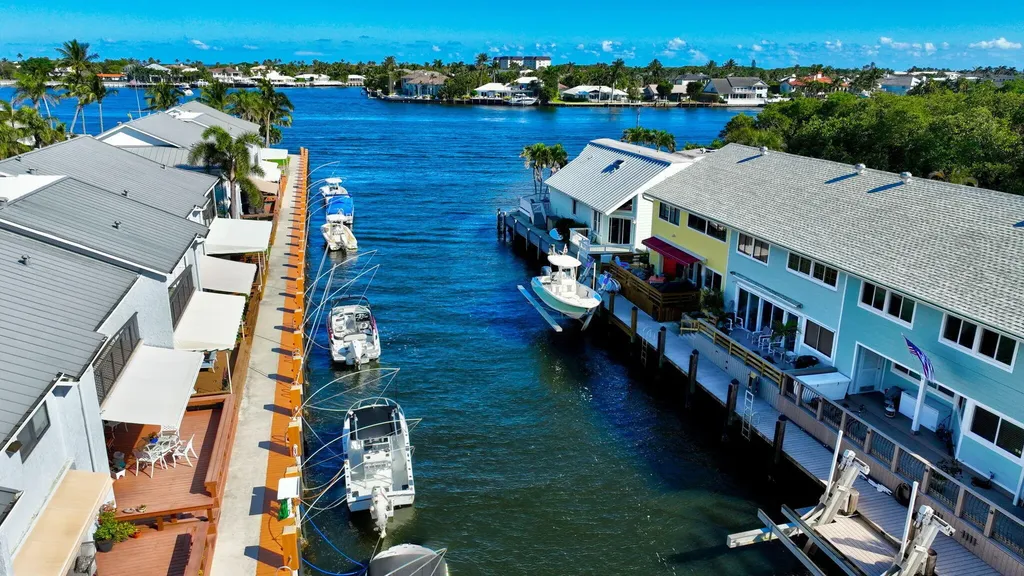 732 NE 12th Terrace Boynton Beach FL 33435