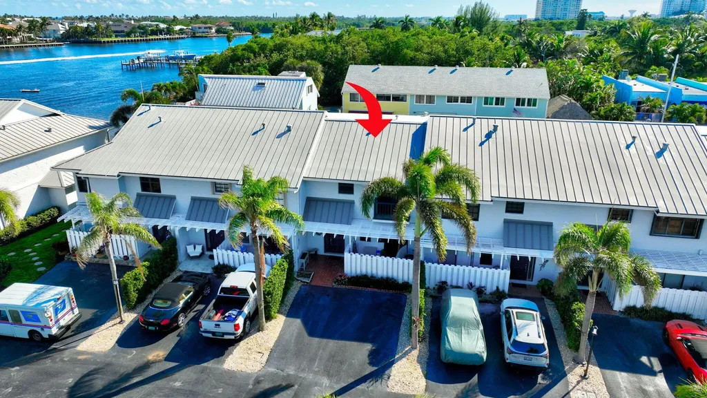 732 NE 12th Terrace Boynton Beach FL 33435