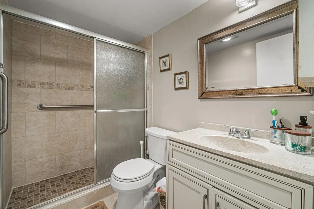 175 Suffolk E Boca Raton FL 33434