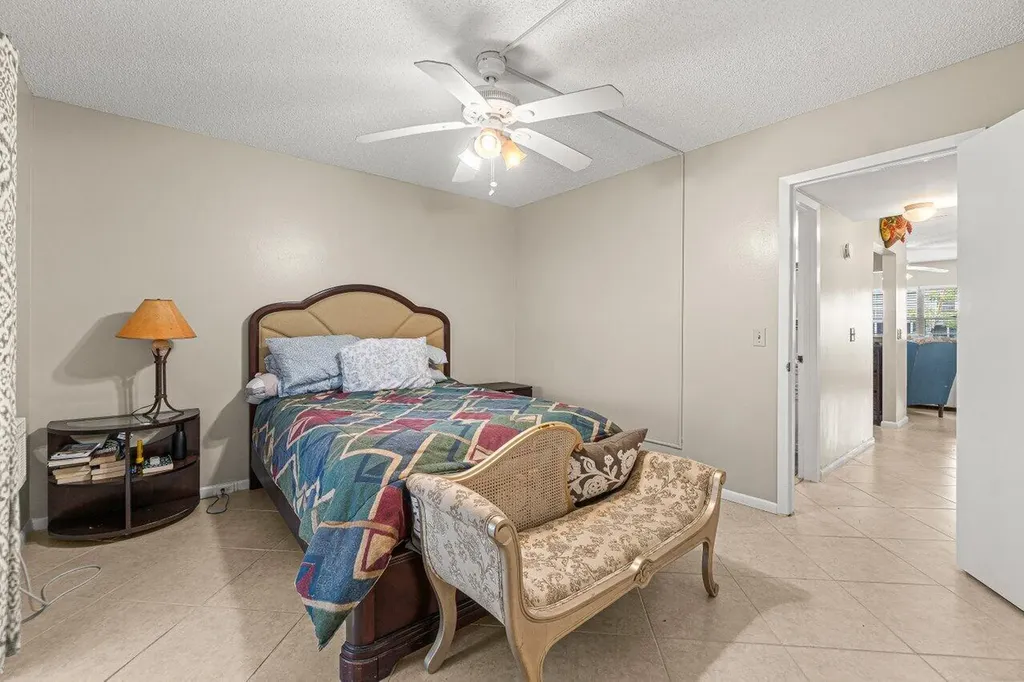 175 Suffolk E Boca Raton FL 33434