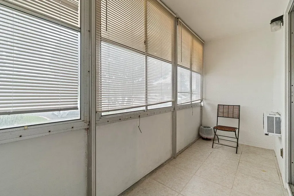 175 Suffolk E Boca Raton FL 33434