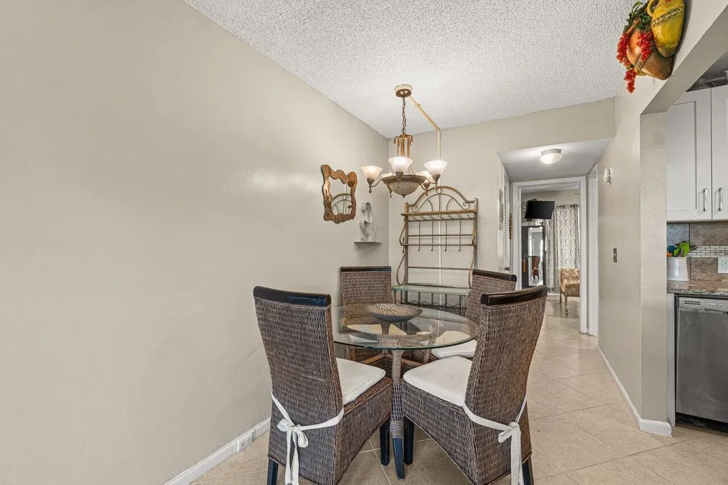 175 Suffolk E Boca Raton FL 33434