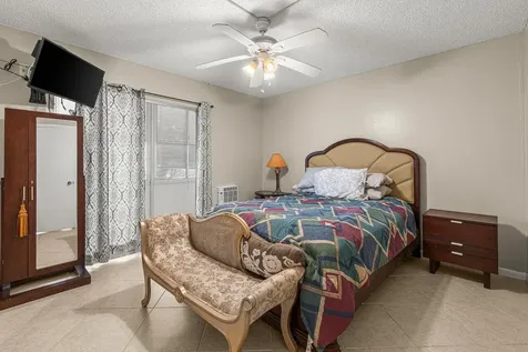 175 Suffolk E Boca Raton FL 33434