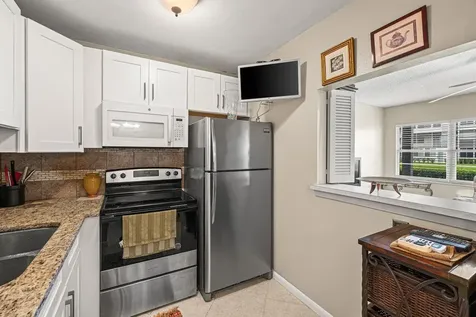 175 Suffolk E Boca Raton FL 33434