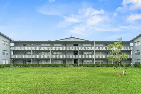175 Suffolk E Boca Raton FL 33434