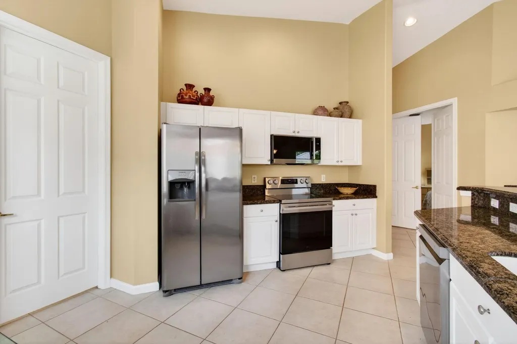 9635 Sandpiper Shores Way West Palm Beach FL 33411