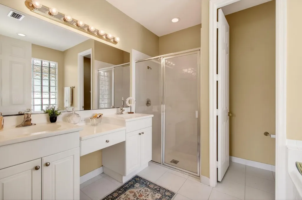 9635 Sandpiper Shores Way West Palm Beach FL 33411