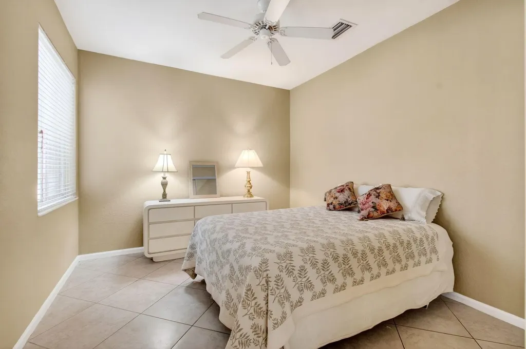9635 Sandpiper Shores Way West Palm Beach FL 33411