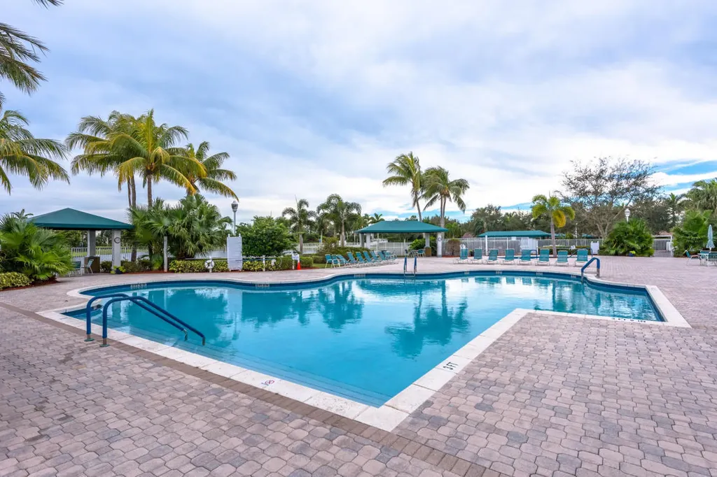9635 Sandpiper Shores Way West Palm Beach FL 33411