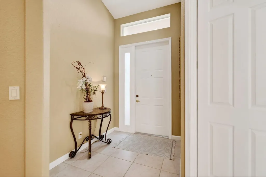 9635 Sandpiper Shores Way West Palm Beach FL 33411