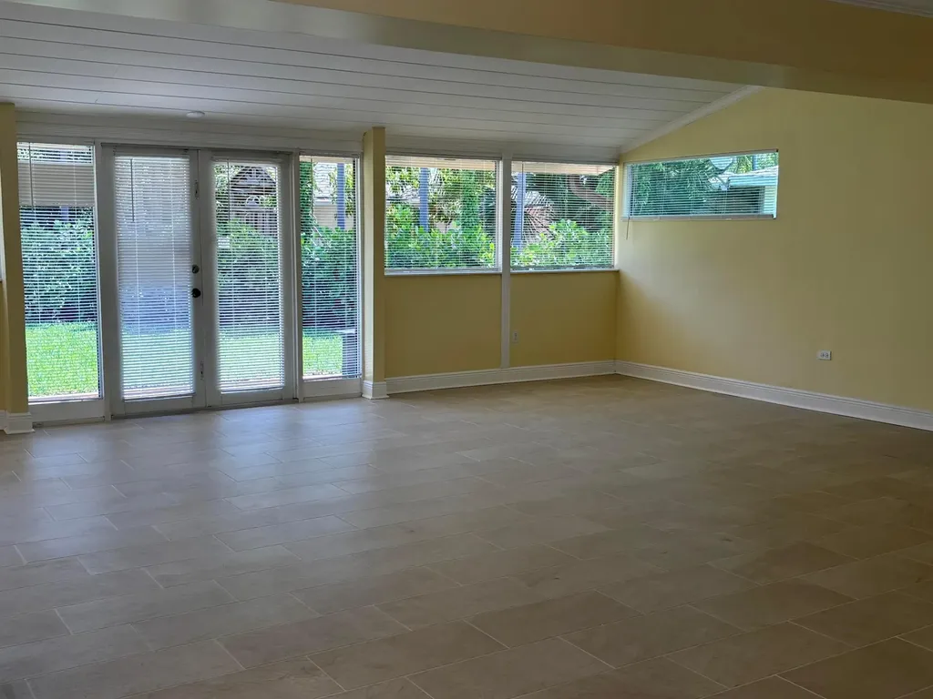 135 E Ilex Drive Lake Park FL 33403