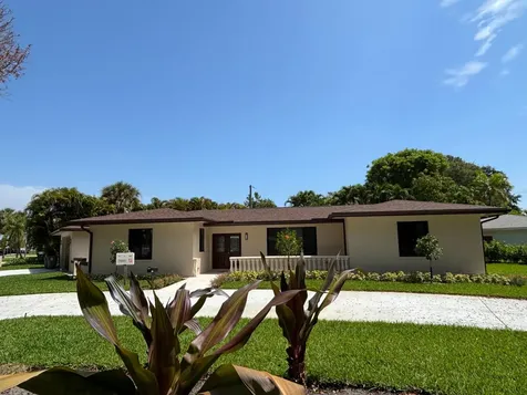 135 E Ilex Drive Lake Park FL 33403