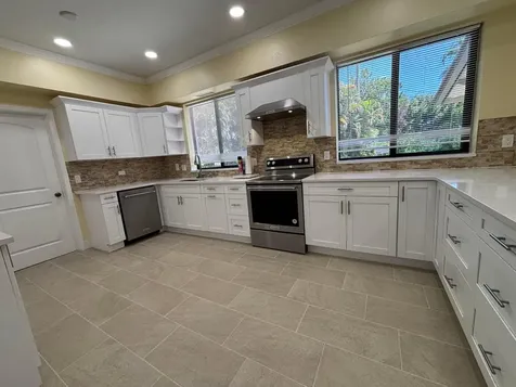 135 E Ilex Drive Lake Park FL 33403