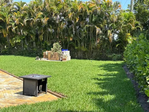 135 E Ilex Drive Lake Park FL 33403