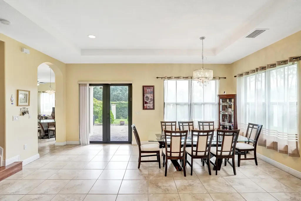 8541 NW 38th Street Cooper City FL 33024