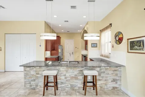 8541 NW 38th Street Cooper City FL 33024