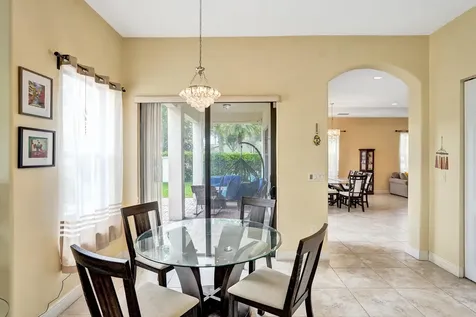 8541 NW 38th Street Cooper City FL 33024