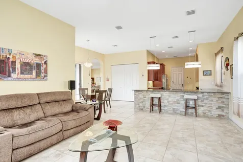 8541 NW 38th Street Cooper City FL 33024