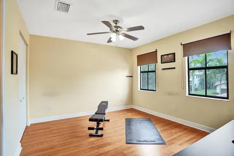 8541 NW 38th Street Cooper City FL 33024