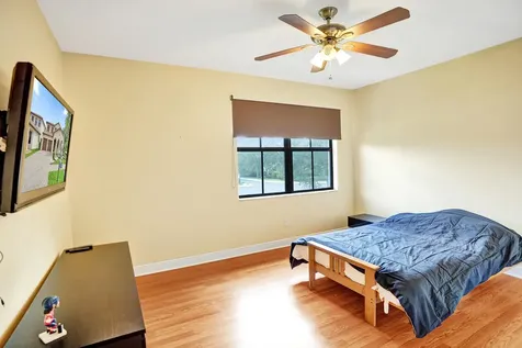 8541 NW 38th Street Cooper City FL 33024