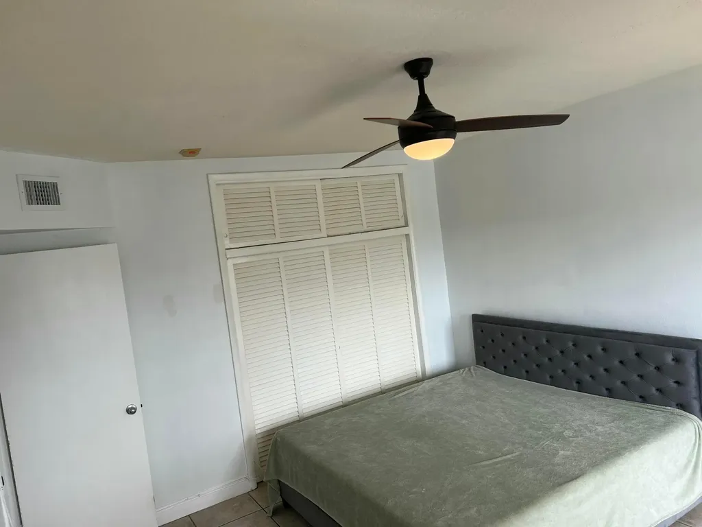 2200 S Ocean Drive Hollywood FL 33019