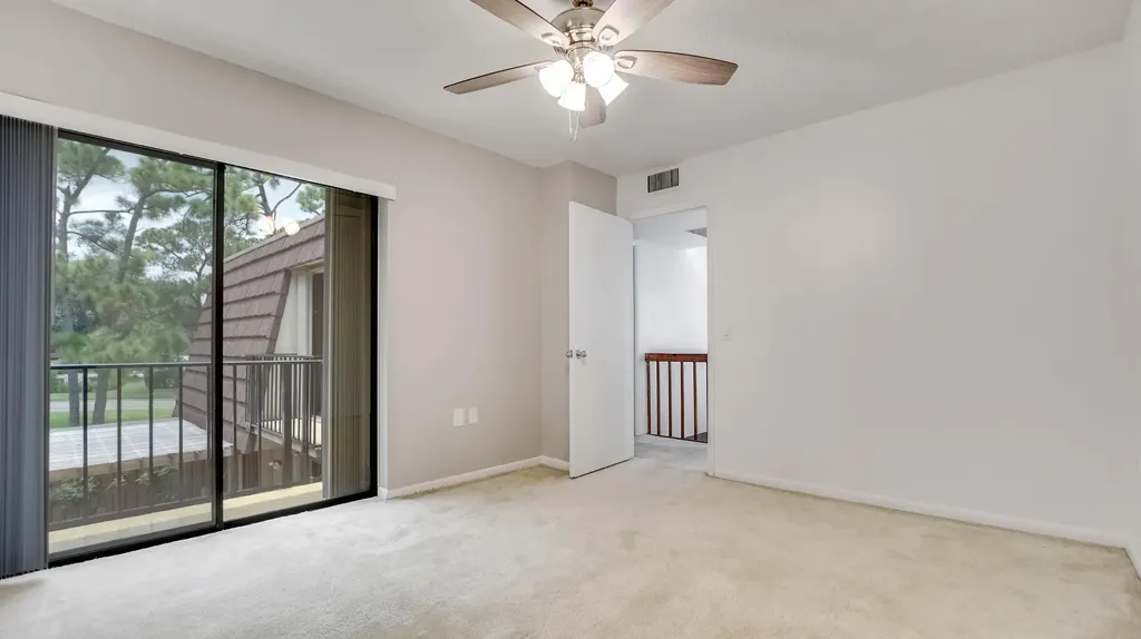 121 1st Lane Palm Beach Gardens FL 33418