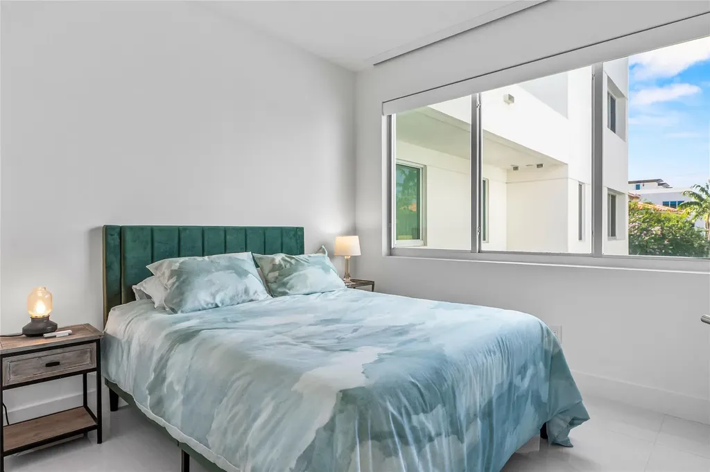 244 Garden Court Lauderdale By The Sea FL 33308