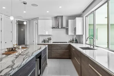 244 Garden Court Lauderdale By The Sea FL 33308