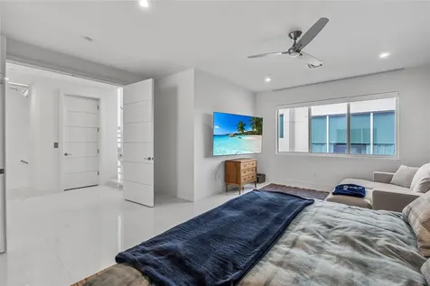 244 Garden Court Lauderdale By The Sea FL 33308