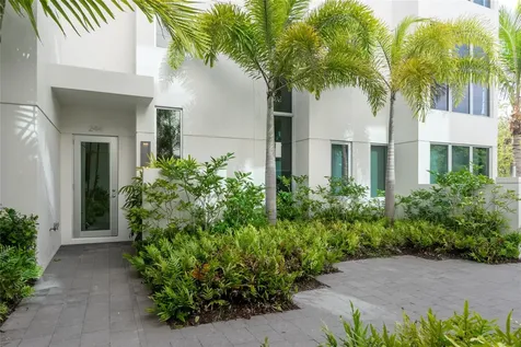 244 Garden Court Lauderdale By The Sea FL 33308