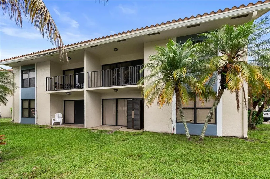 1524 Lake Crystal Drive Royal Palm Beach FL 33411