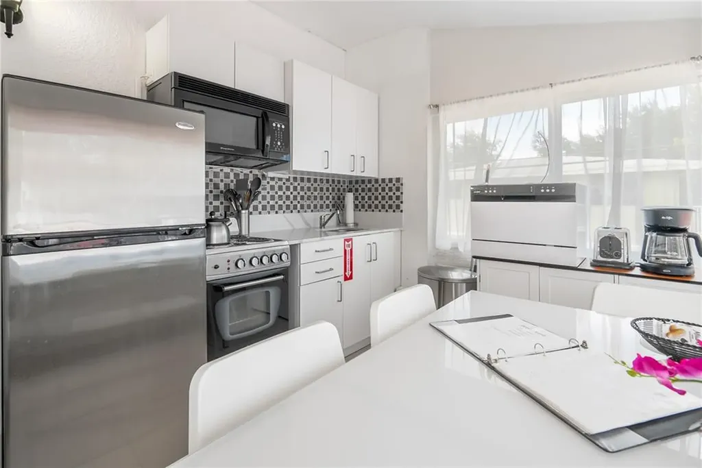 2625 NE 13th Court Fort Lauderdale FL 33304