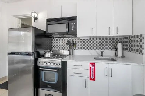 2625 NE 13th Court Fort Lauderdale FL 33304