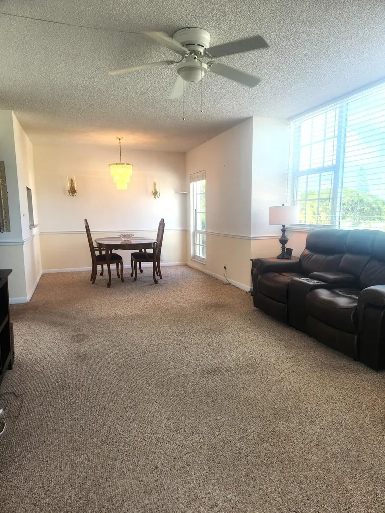 250 NE 20th Street Boca Raton FL 33431