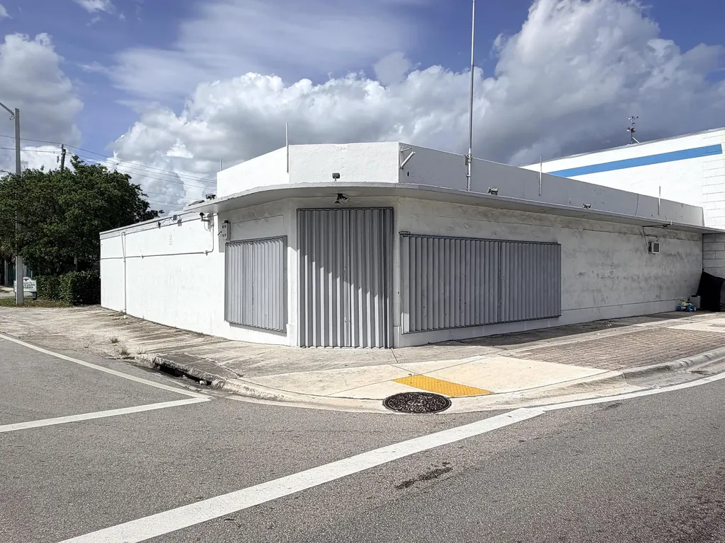 3045 W Broward Boulevard Fort Lauderdale FL 33312