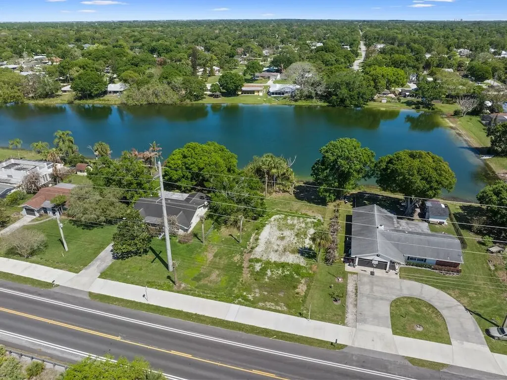 6204 Emerson Avenue Fort Pierce FL 34951