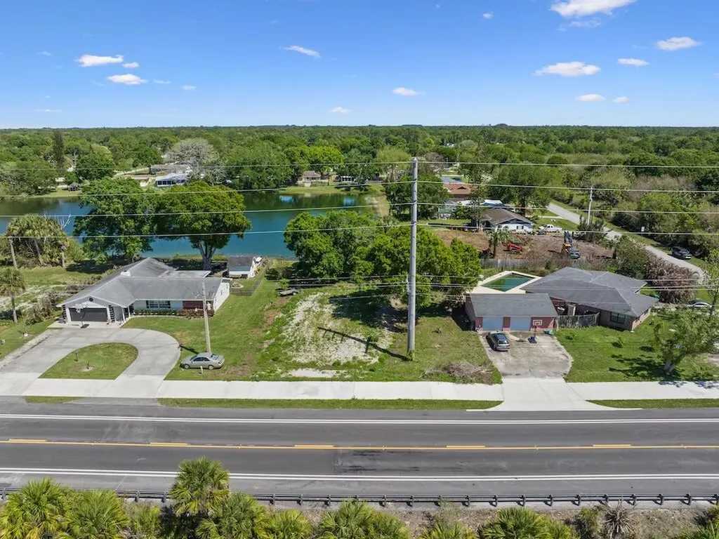 6204 Emerson Avenue Fort Pierce FL 34951