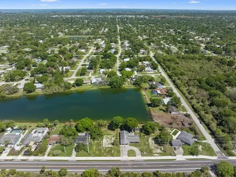 6204 Emerson Avenue Fort Pierce FL 34951