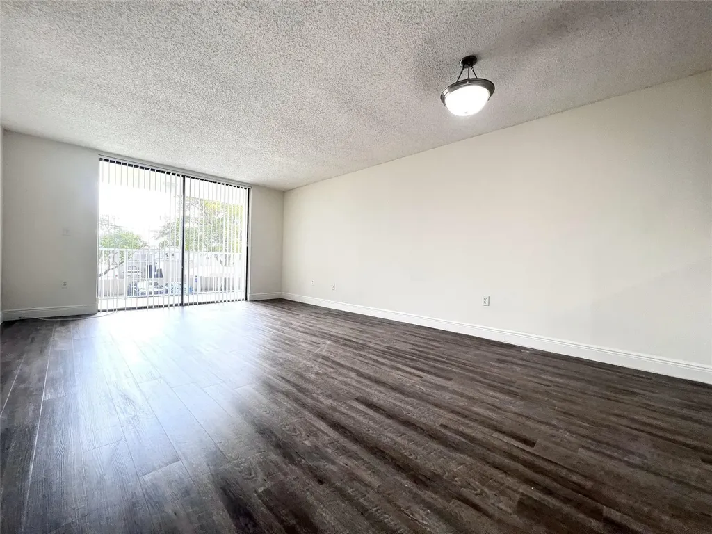 19455 NE 10 Avenue North Miami Beach FL 33179