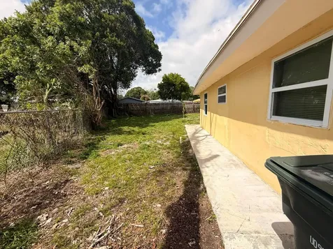 1604 Zephyr Avenue Fort Pierce FL 34982